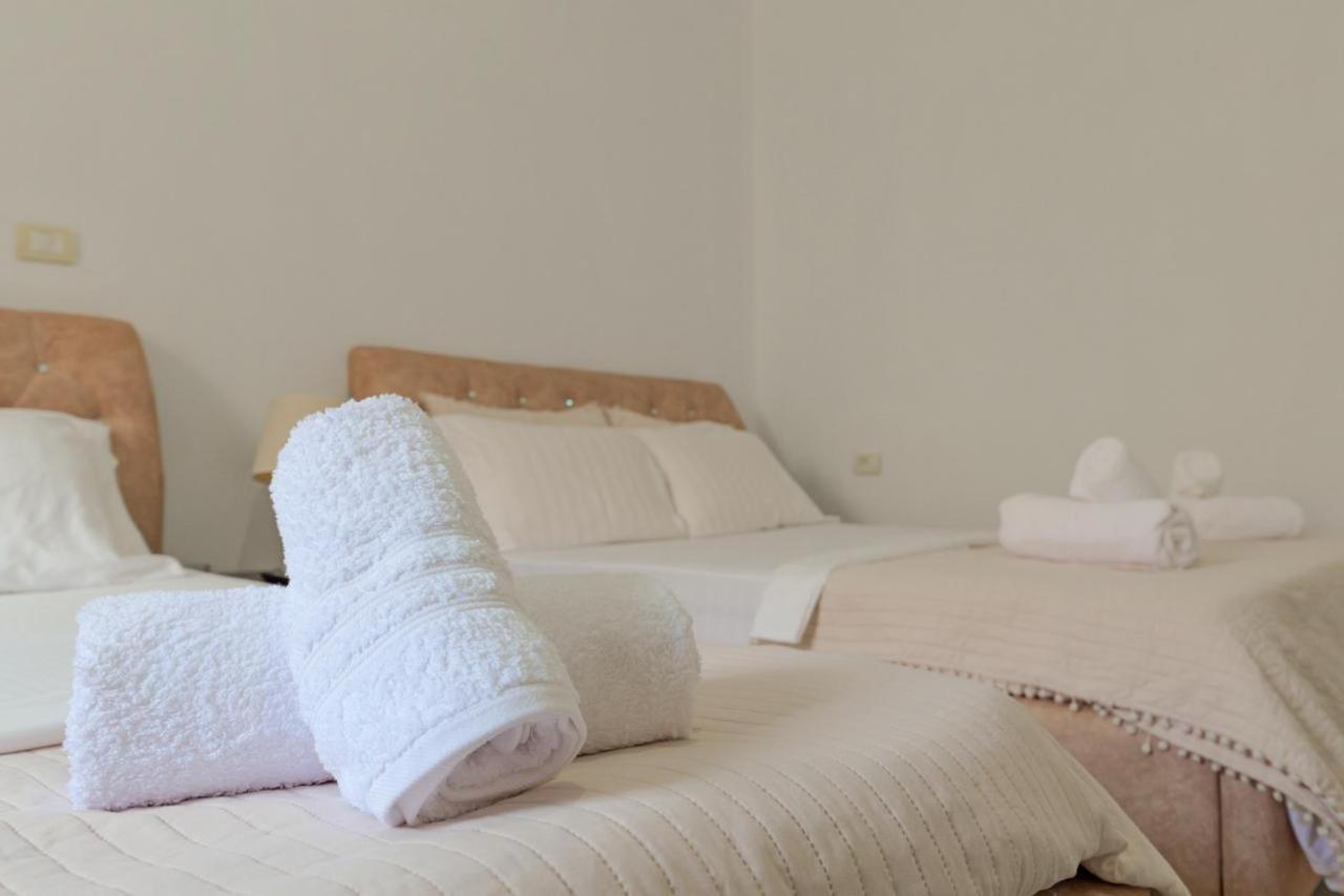 Sunflower Hotel Ksamil Eksteriør bilde
