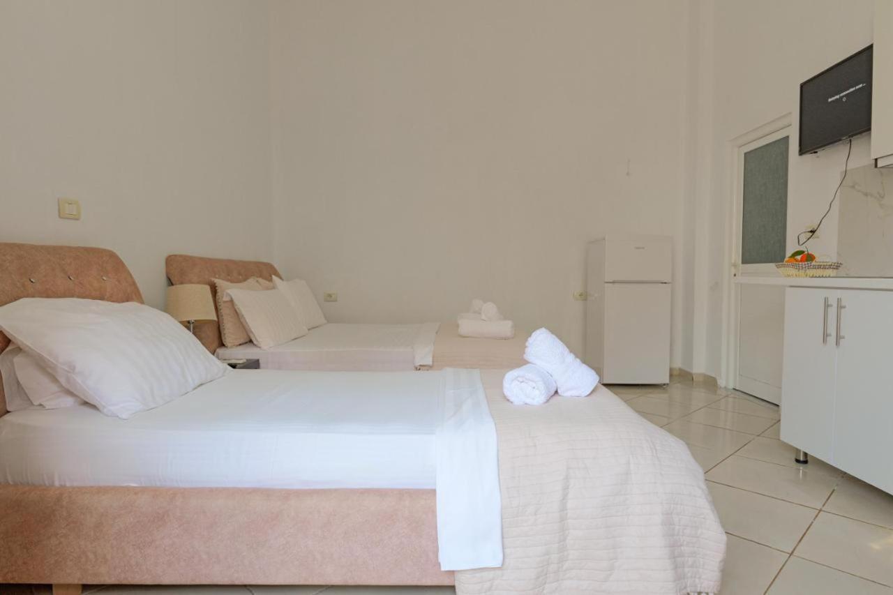 Sunflower Hotel Ksamil Eksteriør bilde