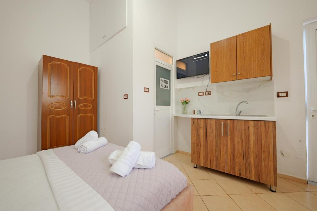 Sunflower Hotel Ksamil Eksteriør bilde